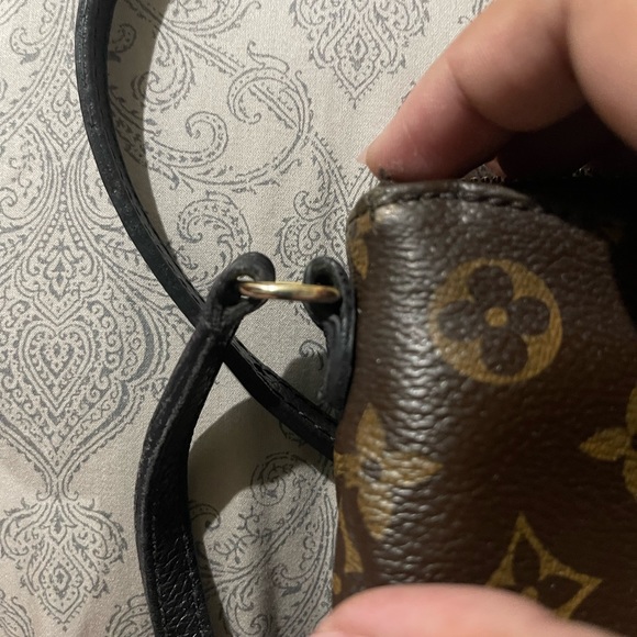 Authentic Louis Vuitton Pallas - Picture 9 of 12